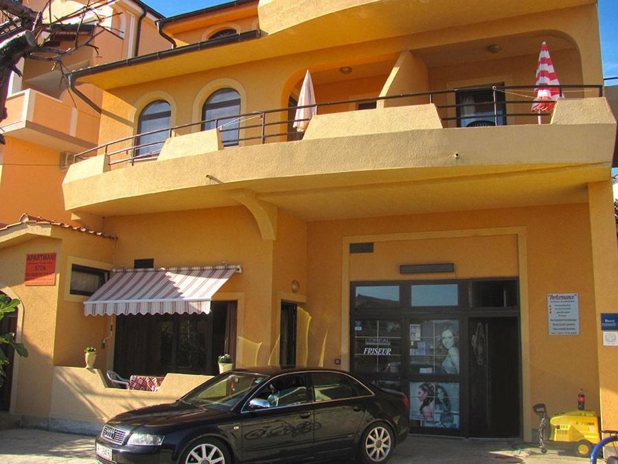 Apartments Damir 2838 Lopar Bagian luar foto